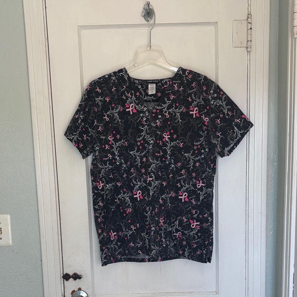 Black and Pink Ribbon Print scrub top for breast cancer awareness.